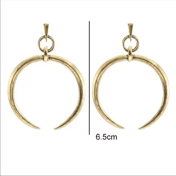• Ingrid • Boho Moon Antique Style Earrings - Picture 4 of 7